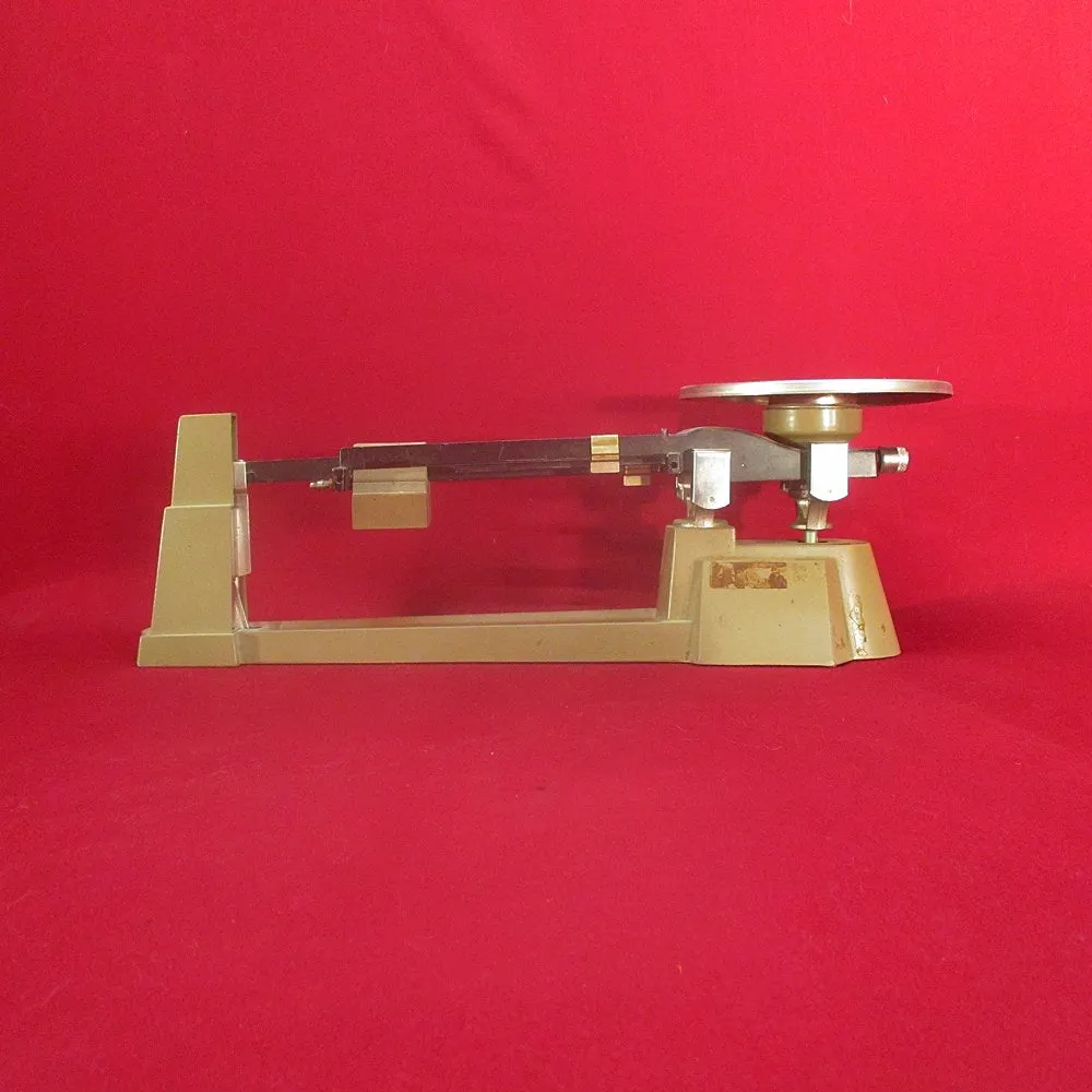 Ohaus Triple Beam Balance Scale